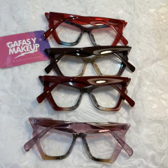 Fugaz - Gafas y Makeup