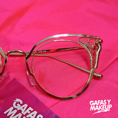 Versalles - Gafas y Makeup