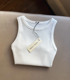 Musculosa Mara Blanco en internet