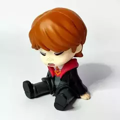 FIGURA GASHAPON SENTADO RON - HARRY POTTER 5 CM - comprar online