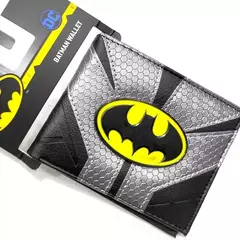BILLETERA BATMAN CUERO LOGO METAL - DC