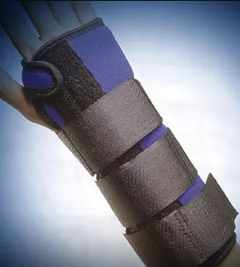 Inmovilizador De Muñeca Corto Ballenado De Neoprene