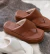 Chinelo de Dedo Flatform Feminino Marrom na internet
