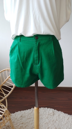 Short de Gabardina Verde - comprar online