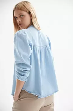Camisa Denim Light Blue en internet
