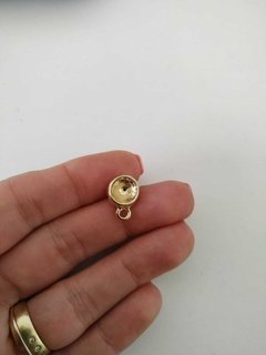 Pino com saída em dourado