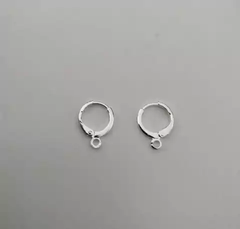 Argolinha com saída folheado em 45 milésimos de Prata