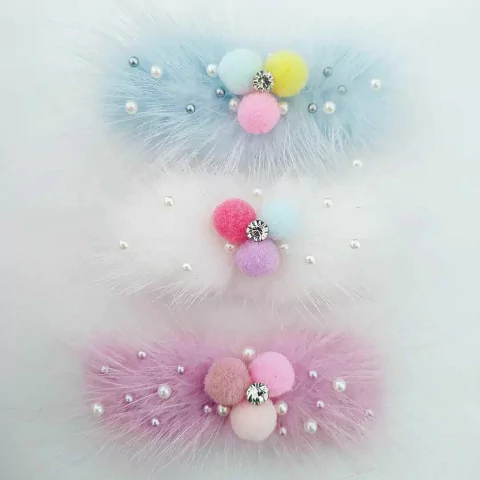 Presilha com Pompom bigode - Kit para montagem