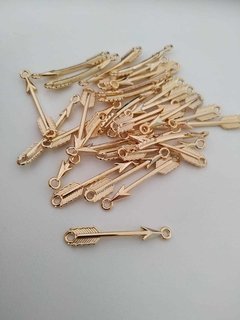 Entremeio flecha dourado