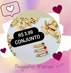 Pingentes motivos