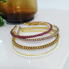 Tiara com perolas - cor nude - comprar online