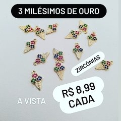 Pingente sorvete colorido folheado em 3 milésimos de ouro
