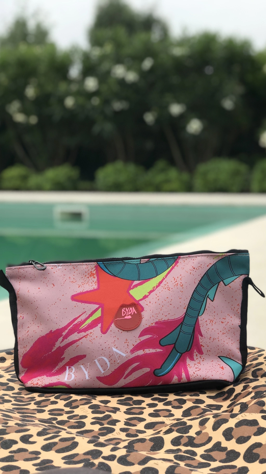 NECESER DRAGON ROSA