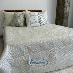 Set Cubrecama Punzonado Queen Size Beige en internet