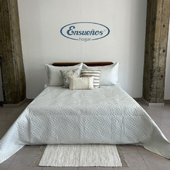 Set Cubrecama Punzonado King Size Off-White - comprar online