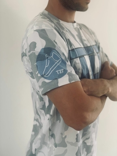 Remera Hombre Rook-TZF (Camo gris)