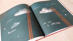Una niña hecha de libros - comprar online