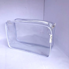 Kit com 35 necessaire Transparente 23x15 - Gii Matos Makeup