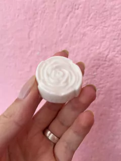 KIT COM 20 MINI SABONETE FLOR DOLOMITA E ÓLEO ROSA MOSQUETA
