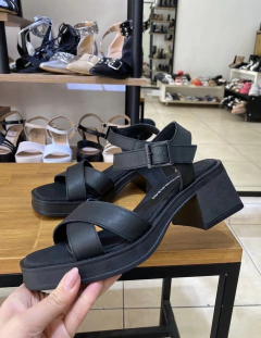 Sandalias Fleur Negras - comprar online