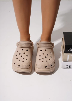 Gomon Con Plataforma Beige en internet