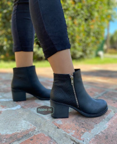 Botas Agustina Negras en internet