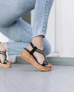 Sandalias Oasis Negras - comprar online