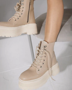 Borcegos Miami Arena - MARIA PE