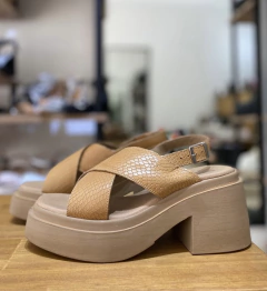 Sandalias Bruna Miel - MARIA PE