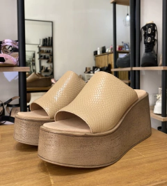 Zuecos Valu Reptil Miel en internet