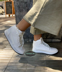 Sneakers Jordan Blancas en internet