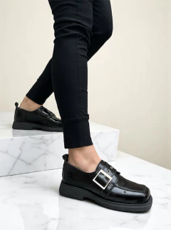 Zapatos Muna Charol Negro - comprar online