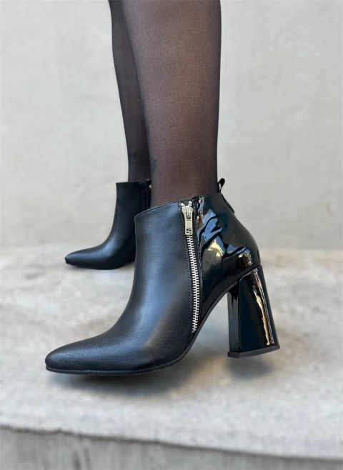 Botas Bless Negro Con Charol