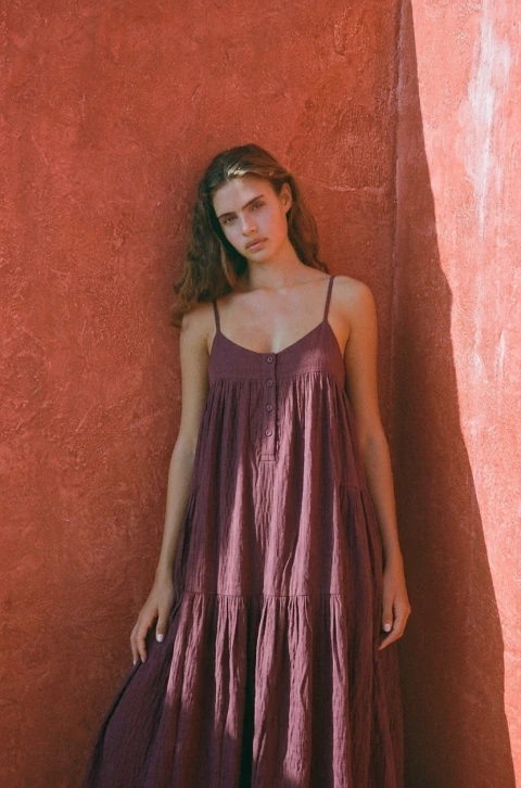 VESTIDO SUKI UVA - PREVENTA despacha a partir del 2.10