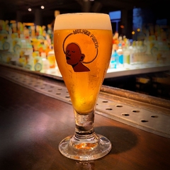 Taça Amber Mulher Preta - comprar online