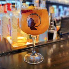 Taça de Gin Mulher Preta - Soul Negão e Mulher Preta 