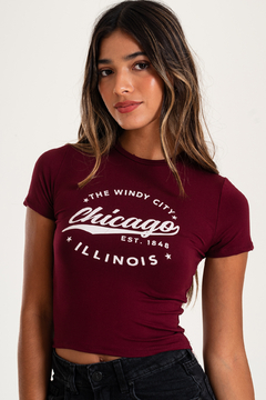 Remera m/corta con estampa CHICAGO en delantera (CHICAGO)