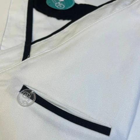 Ambo spandex blanco con negro.