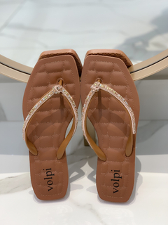 Chinelo Volpi Caramelo Cristais na internet