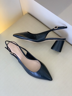 Scarpin Arezzo Preto Salto Geométrico - comprar online