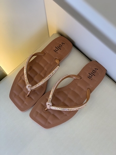 Chinelo Volpi Caramelo Cristais - comprar online