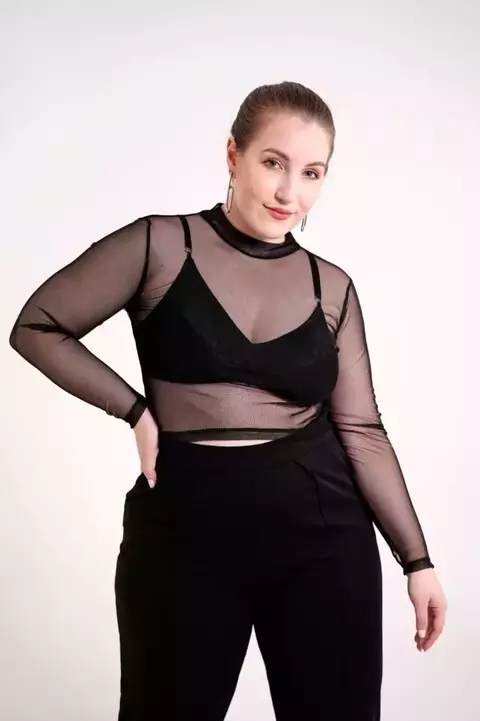 TOP DARCY NEGRO MANGA LARGA