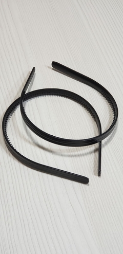 TIARA NACIONAL PRETA 36CM 1 PENTE (10MM)12 UND.