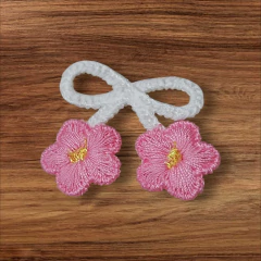 APLIQUE BORDADO LACO FLOR DUPLA 3CM - 1 UNIDADE - comprar online