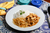Strogonoff de Frango,Batata Palha Crocante e Caseira e Arroz Branco Soltinho (350g) - comprar online