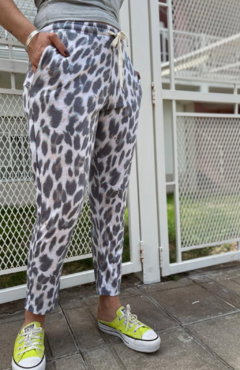 PANTALON GALA LEOCOR GRIS en internet