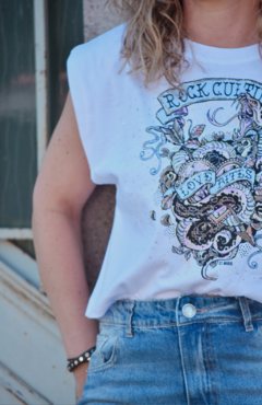 REMERA LISBOA - María Castaña