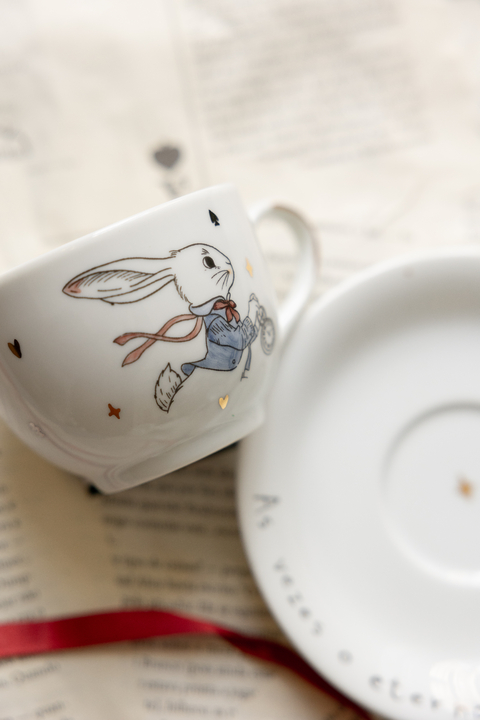 Xícara com Pires Chá Coelho Branco - comprar online