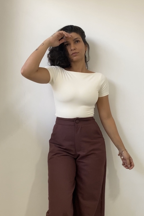 Kit Cropped Anne 2 Peças (off-white e marrom)