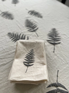 MANTEL ESTAMPADO EN RELIEVE - Law&Co